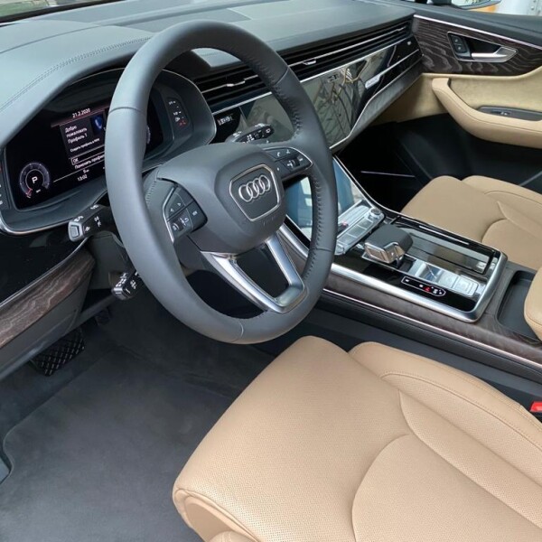 Audi Q7 из Германии (30756)