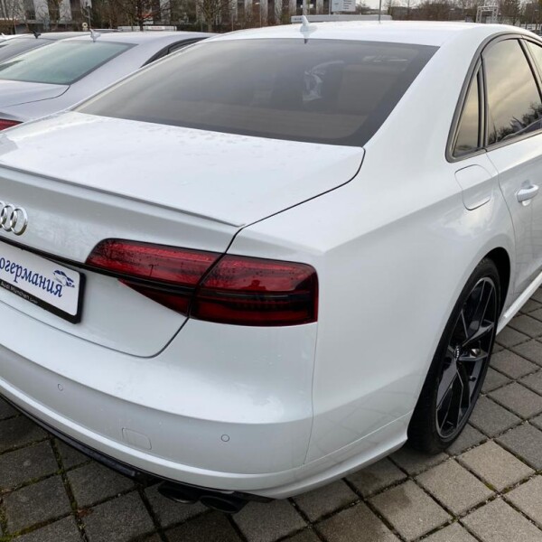 Audi S8  из Германии (30998)