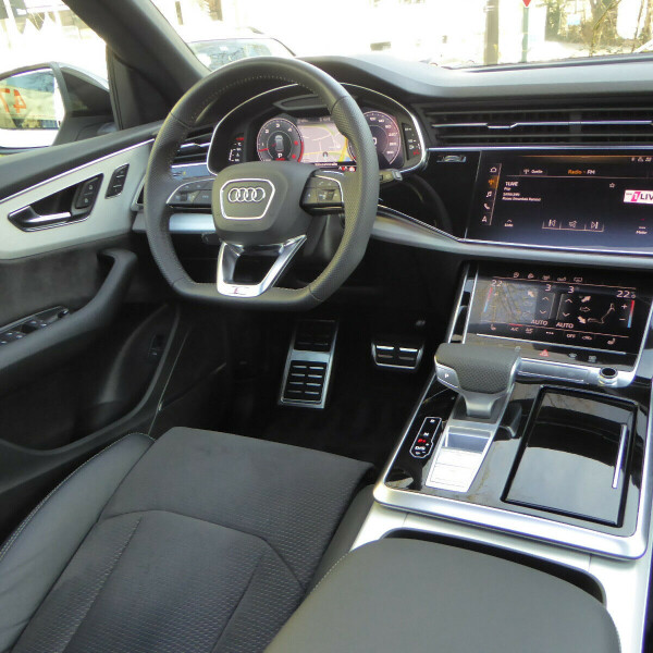 Audi Q8 из Германии (31124)