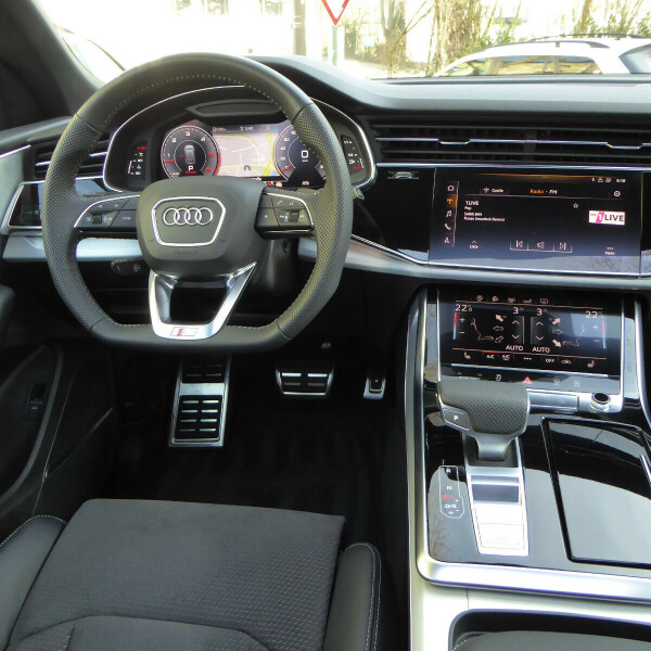 Audi Q8 из Германии (31125)