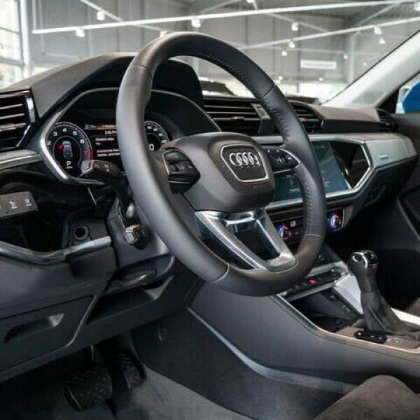 Audi Q3 из Германии (31144)