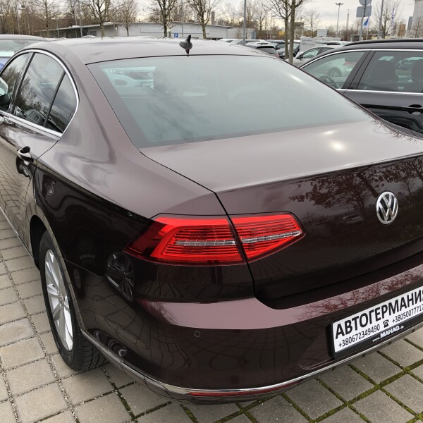 Volkswagen Passat из Германии (31256)