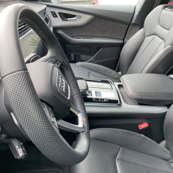 Audi Q8 из Германии (31405)