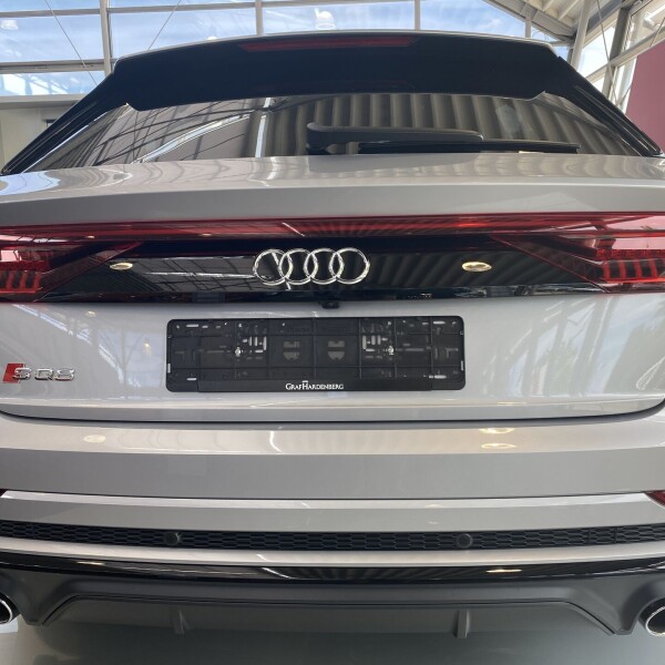 Audi SQ8 из Германии (31416)