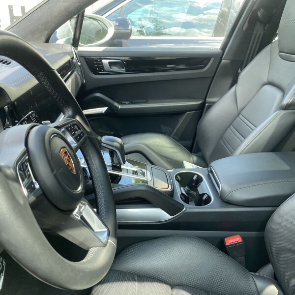 Porsche Cayenne из Германии (32508)