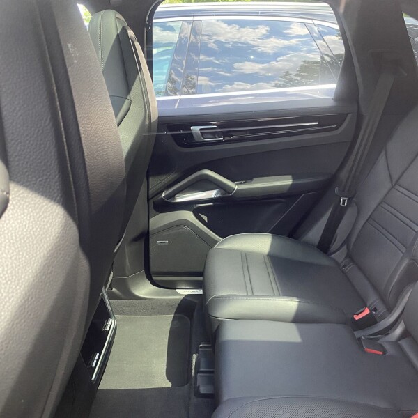 Porsche Cayenne из Германии (32503)