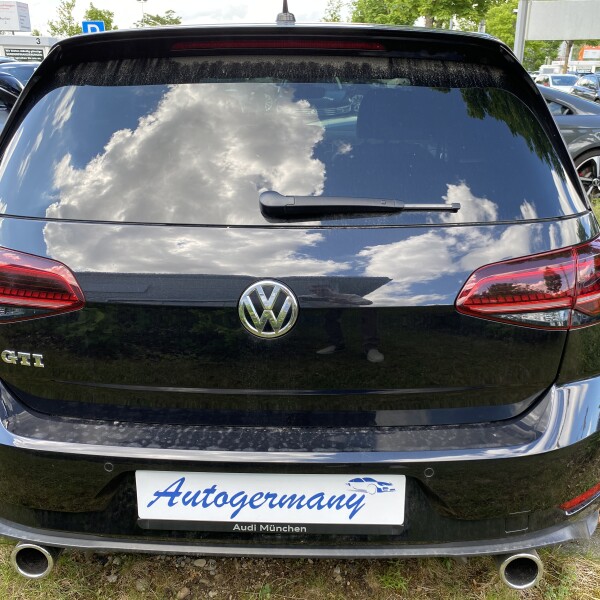 Volkswagen Golf из Германии (32551)