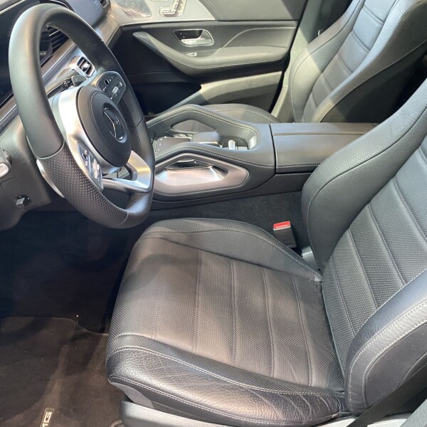 Mercedes-Benz GLS-Klasse из Германии (33212)