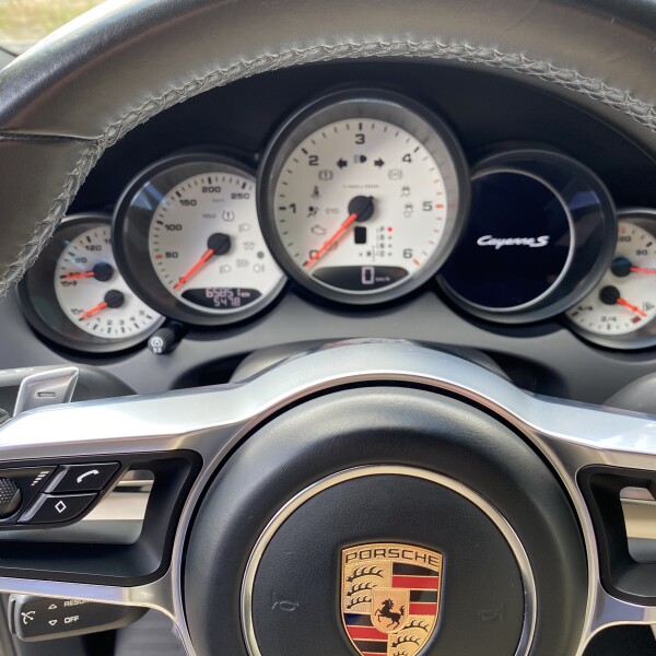Porsche Cayenne из Германии (33330)