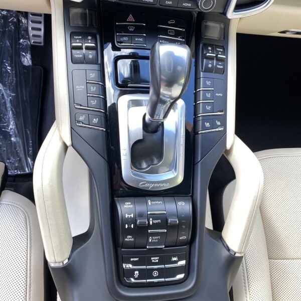 Porsche Cayenne из Германии (33331)