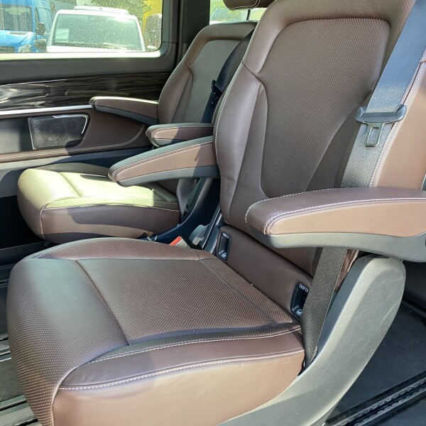 Mercedes-Benz Vito/ Viano V220, V250, V300 из Германии (33696)