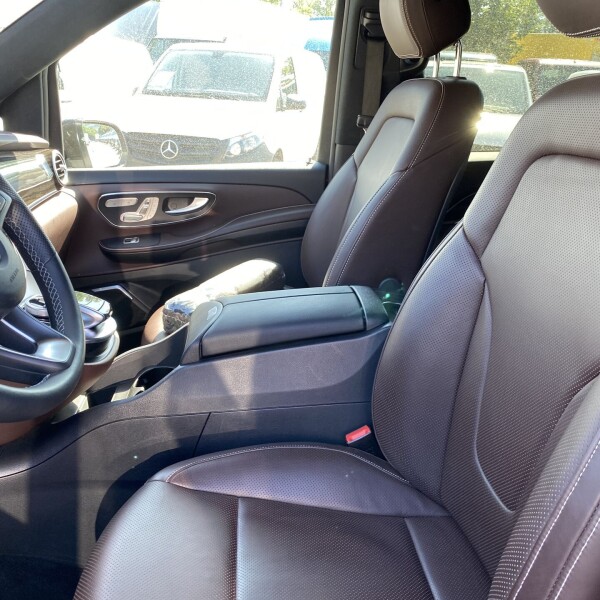Mercedes-Benz Vito/ Viano V220, V250, V300 из Германии (33693)
