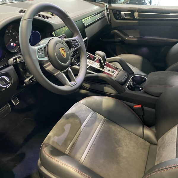 Porsche Cayenne из Германии (33802)