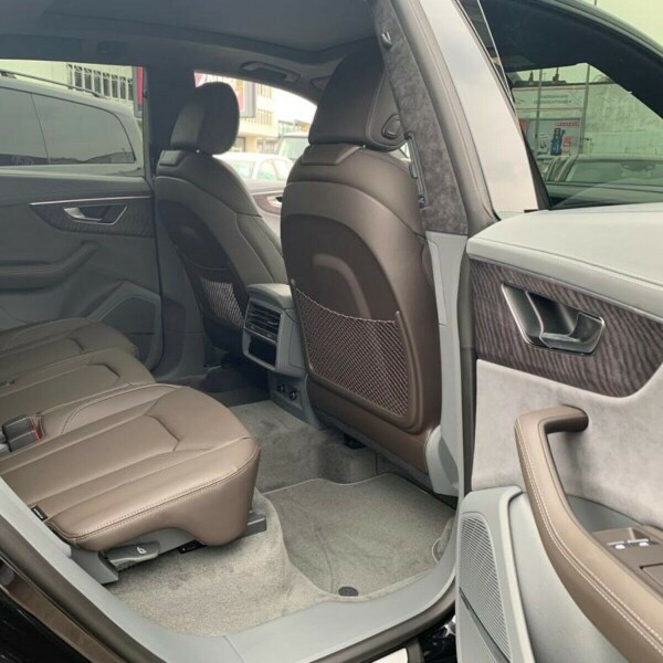 Audi Q8 из Германии (34009)