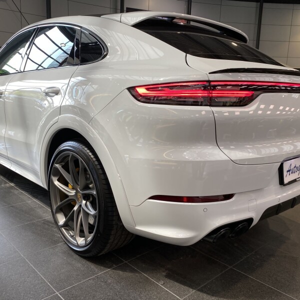 Porsche Cayenne из Германии (34313)