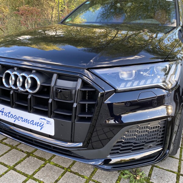 Audi SQ7 из Германии (34677)