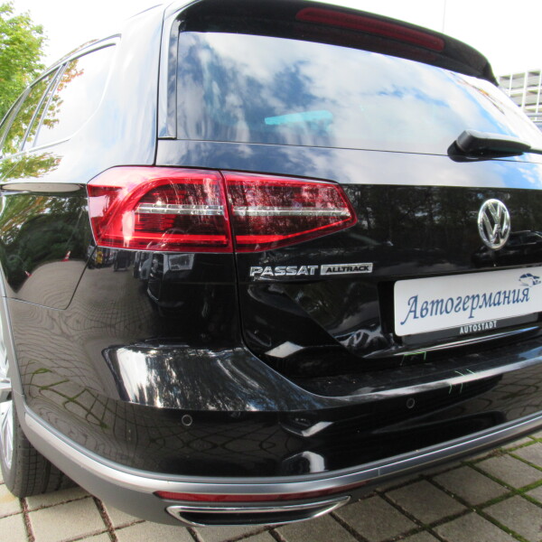 Volkswagen Alltrack из Германии (34797)
