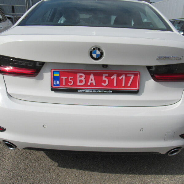 BMW  3-серии из Германии (34825)