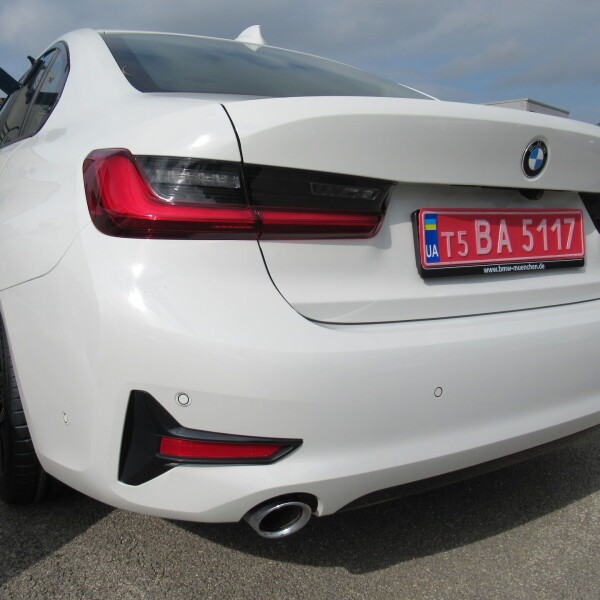 BMW  3-серии из Германии (34830)