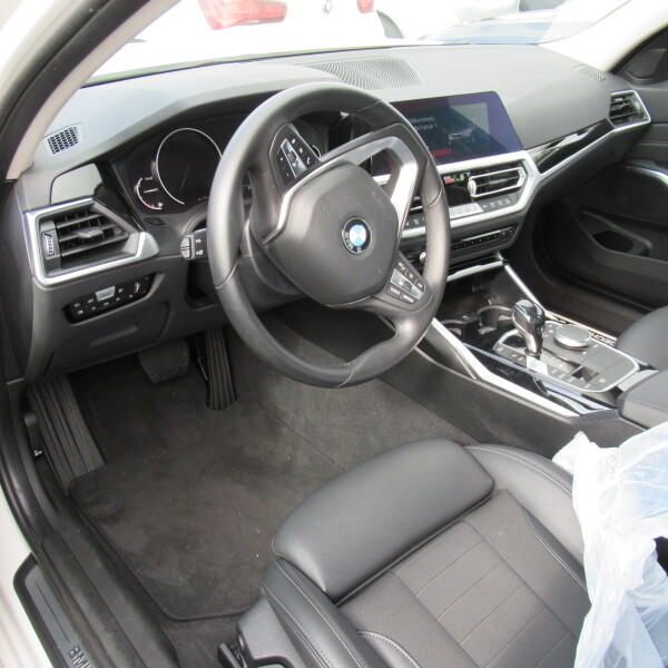 BMW  3-серии из Германии (34844)