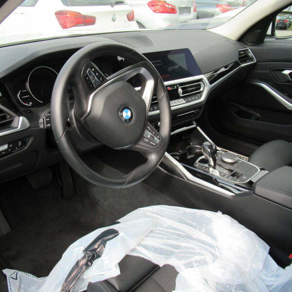 BMW  3-серии из Германии (34843)
