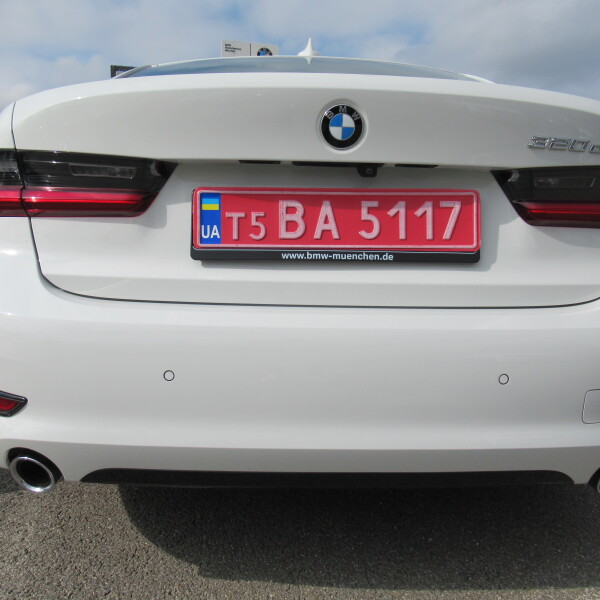 BMW  3-серии из Германии (34831)