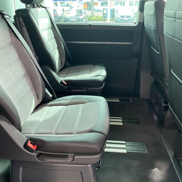 Volkswagen Multivan/Caravelle/Transporter из Германии (34862)