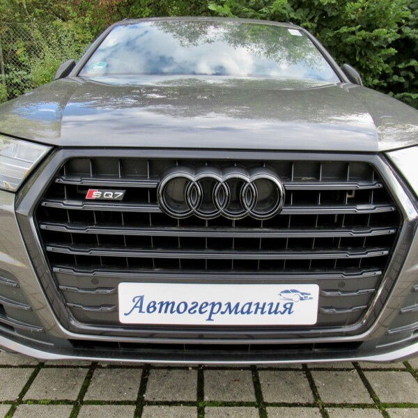Audi SQ7 из Германии (34978)