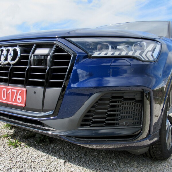Audi Q7 из Германии (35281)