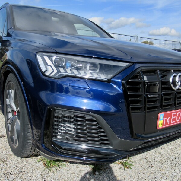 Audi Q7 из Германии (35278)