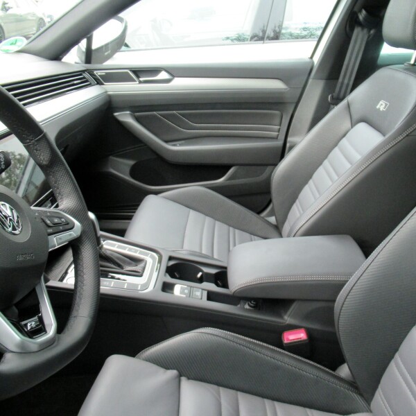 Volkswagen Passat из Германии (35423)