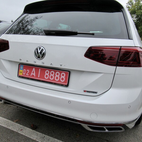 Volkswagen Passat из Германии (35405)