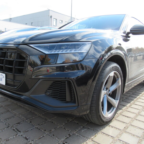 Audi Q8 из Германии (35607)