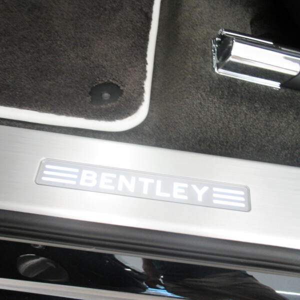 Bentley Bentayga из Германии (35774)