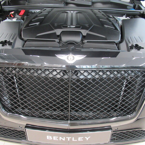 Bentley Bentayga из Германии (35832)