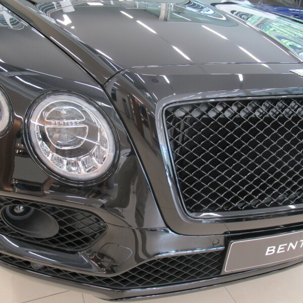 Bentley Bentayga из Германии (35786)