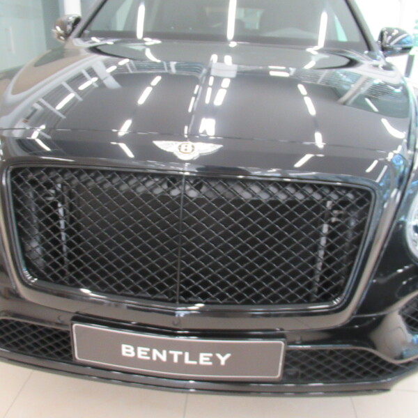 Bentley Bentayga из Германии (35783)