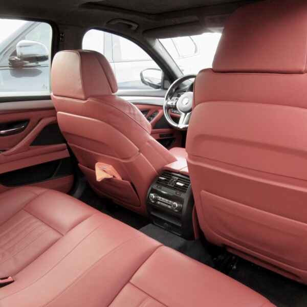 BMW M5 из Германии (35942)