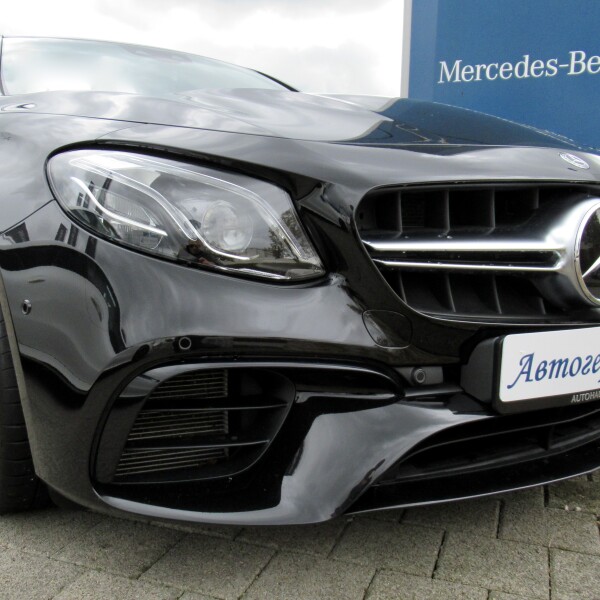 Mercedes-Benz E63 AMG  из Германии (36001)