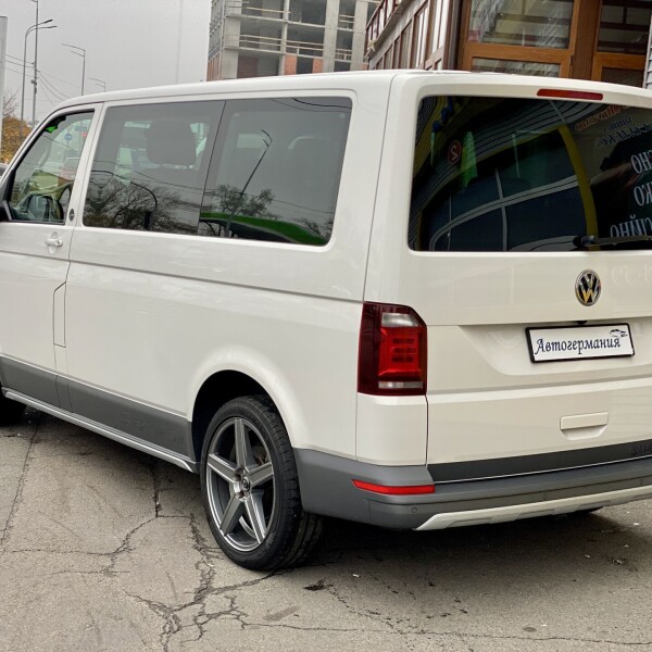 Volkswagen Multivan/Caravelle/Transporter из Германии (36132)