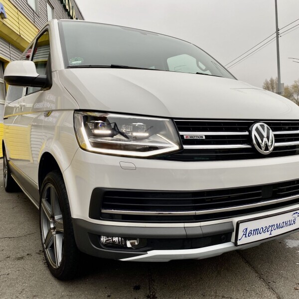 Volkswagen Multivan/Caravelle/Transporter из Германии (36139)