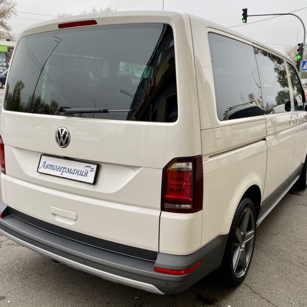 Volkswagen Multivan/Caravelle/Transporter из Германии (36170)