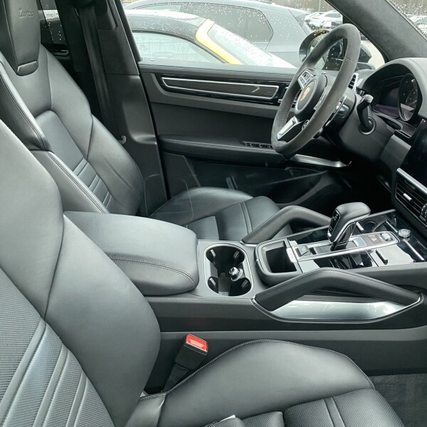 Porsche Cayenne из Германии (36409)