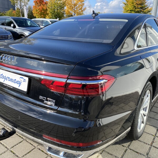 Audi A8  из Германии (36562)