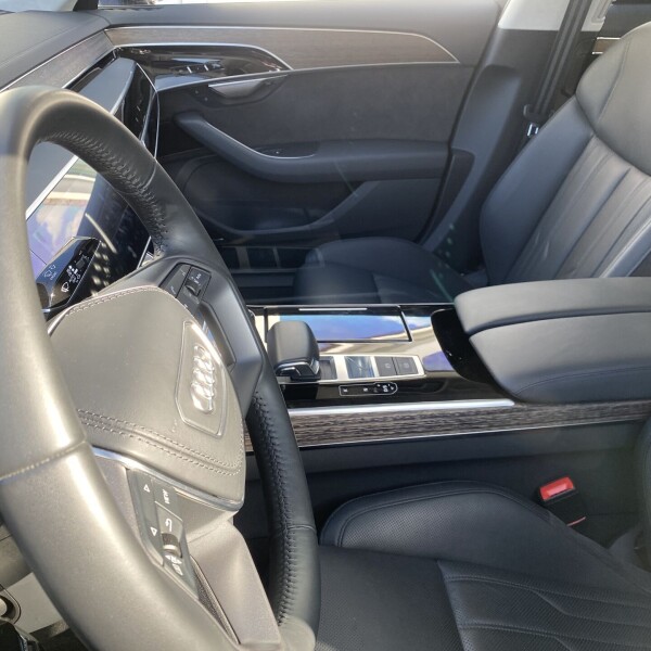 Audi A8  из Германии (36548)