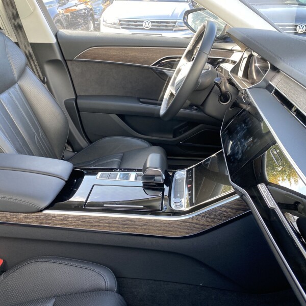 Audi A8  из Германии (36544)
