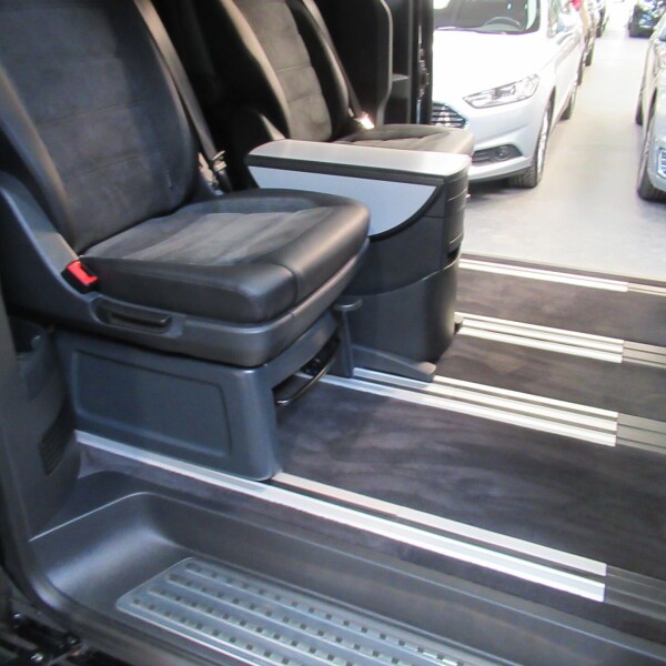 Volkswagen Multivan/Caravelle/Transporter из Германии (36593)