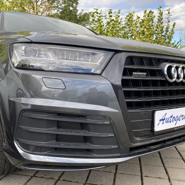 Audi Q7 из Германии (36928)
