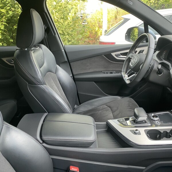 Audi Q7 из Германии (36903)