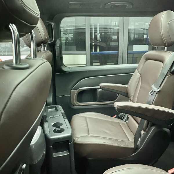Mercedes-Benz Vito/ Viano V220, V250, V300 из Германии (37072)